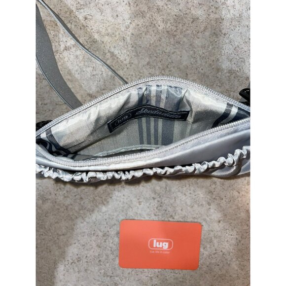 New Lug Quilted Silver Skedaddle Adjustable Waist Pack With Multiple Pockets & B - Picture 8 of 9